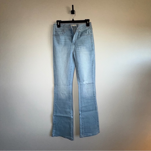 NWOT/NEVER WORN - Levi's Light Blue Bootcut Jeans - Picture 4 of 4